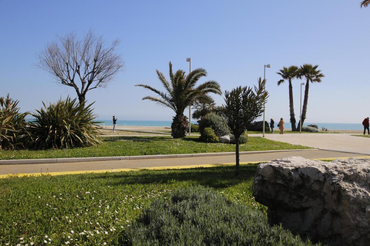 Ghibli Hotel Civitanova Marche Exteriör bild